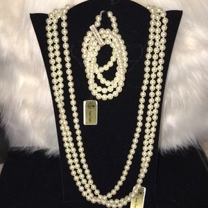 Faux pearl necklace and bracelet set from premier